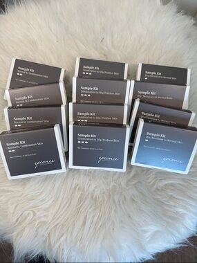 Epionce Sample skincare Kits - 12 total